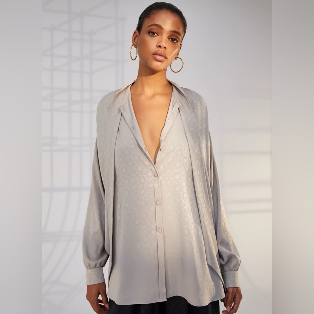 Aritzia Babaton Luxembourg Blouse Floral Jacquard Button Oversized Tie Neck Top